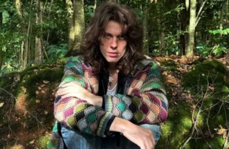 Qui est Milo Thoretton et quel est son parcours artistique ? Milo Thoretton